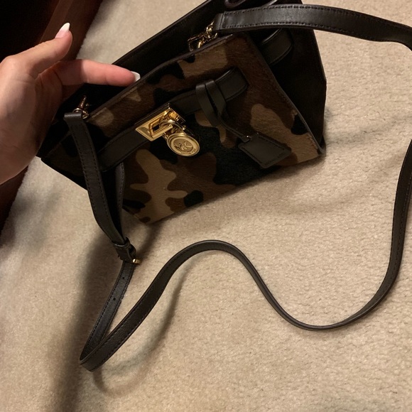 MK camo and gold cross body - Picture 2 of 4